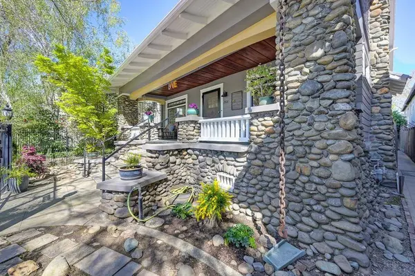 2611 H ST, Sacramento, CA 95816