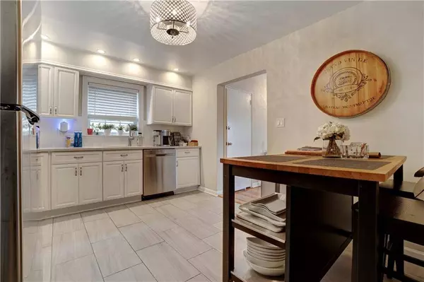 127-08 Cronston AVE, Belle Harbor, NY 11694