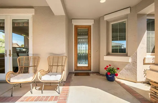 1440 Dapple Dawn LN, Lincoln, CA 95648