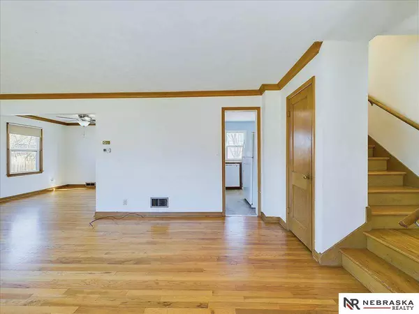 3105 S 42nd Street, Omaha, NE 68105