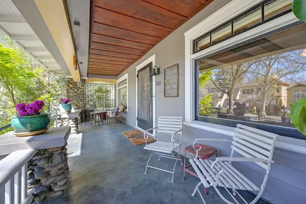 2611 H ST, Sacramento, CA 95816