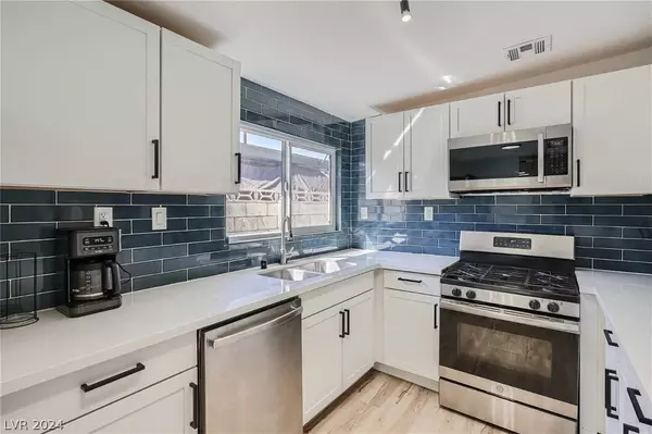 2512 E Oakey Boulevard, Las Vegas, NV 89104