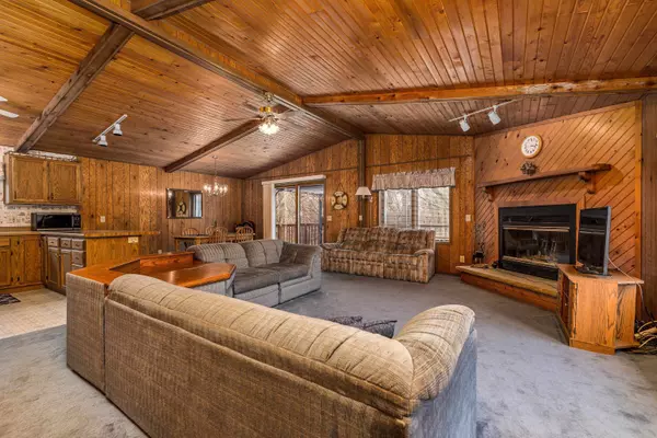 26-39 Lake Carroll Boulevard, Lanark, IL 61046