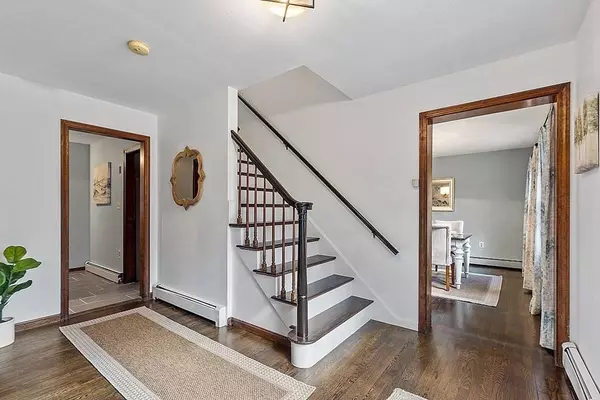 15 Launching Rd, Andover, MA 01810