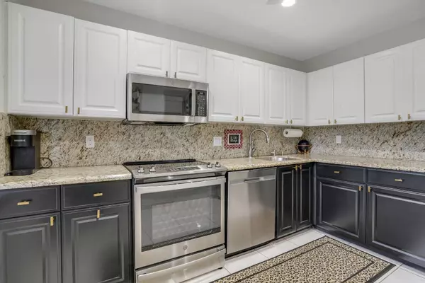 7896 Eastlake DR 21-A, Boca Raton, FL 33433