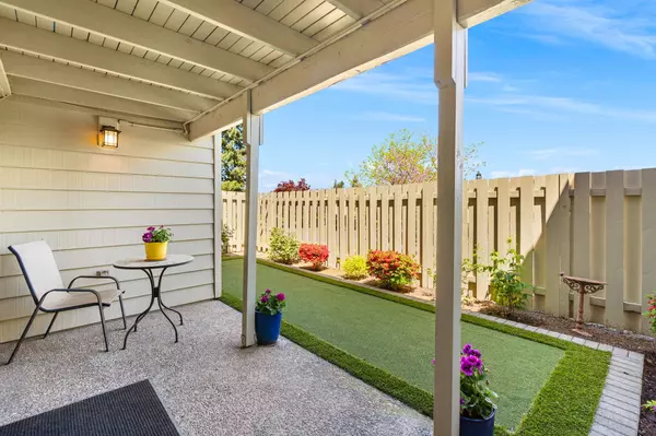 6296 Belmont Way, West Linn, OR 97068