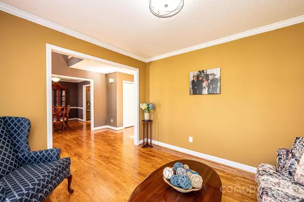 2708 Touchstone CIR, Newton, NC 28658