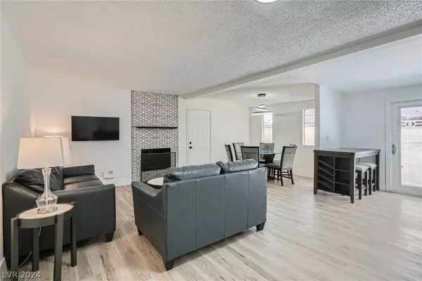 2512 E Oakey Boulevard, Las Vegas, NV 89104