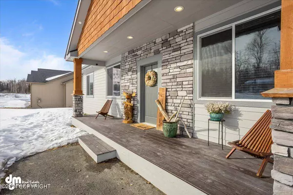 7035 W White Birch DR, Wasilla, AK 99623