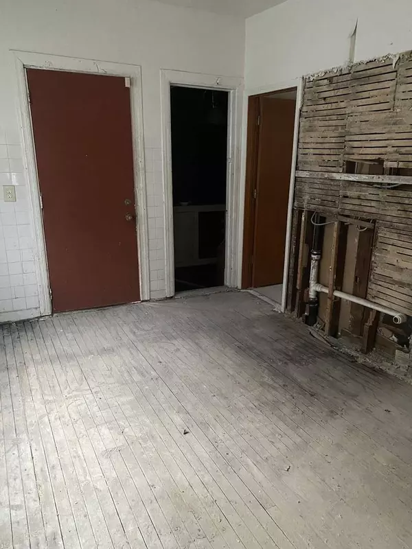 12130 S Lowe AVE, Chicago, IL 60628