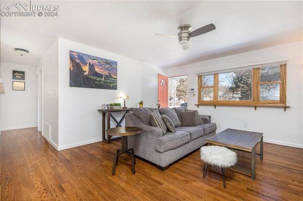 741 W Buena Ventura ST, Colorado Springs, CO 80907