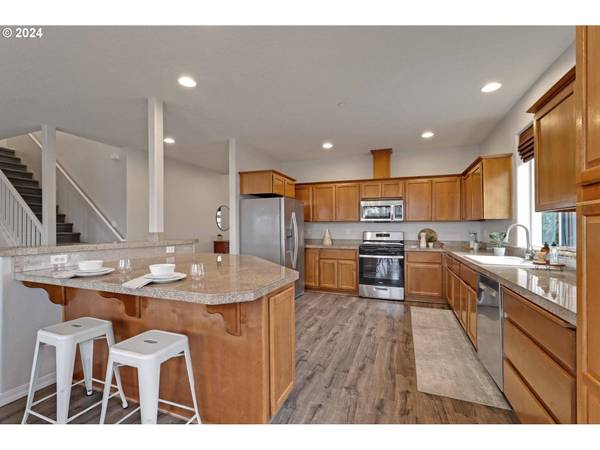 16049 GODON WAY, Oregon City, OR 97045