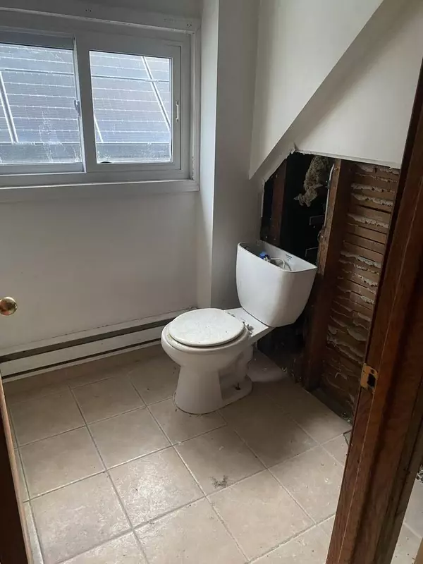 12130 S Lowe AVE, Chicago, IL 60628