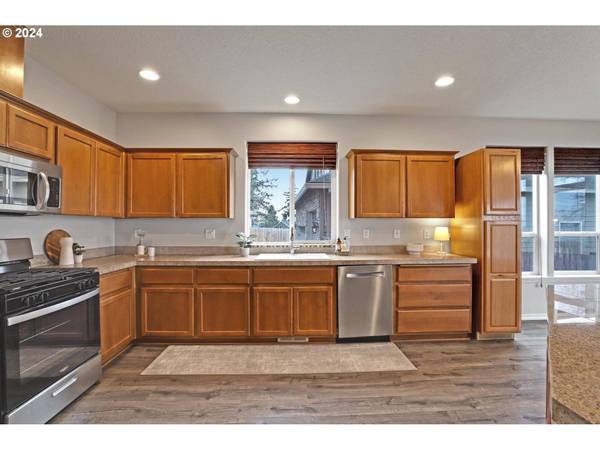 16049 GODON WAY, Oregon City, OR 97045