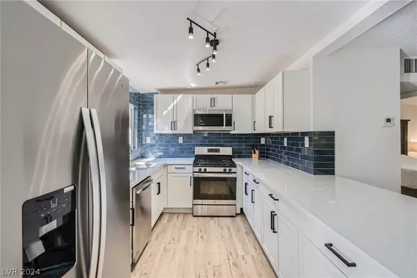 2512 E Oakey Boulevard, Las Vegas, NV 89104