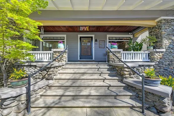 2611 H ST, Sacramento, CA 95816