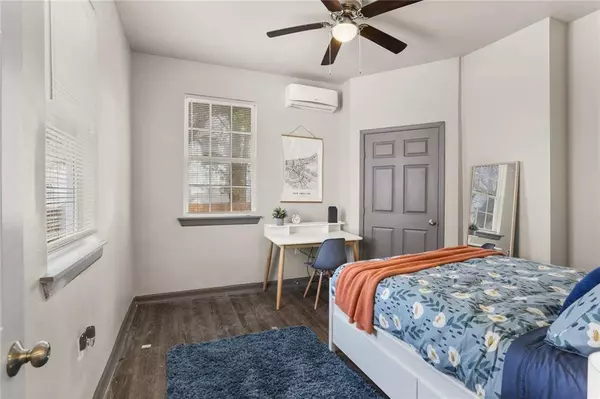 1231 33 S CLARK ST, New Orleans, LA 70125