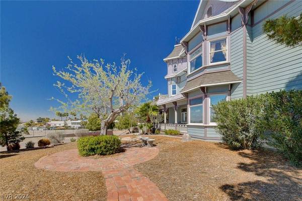 7067 Beverly Glen Avenue, Las Vegas, NV 89110