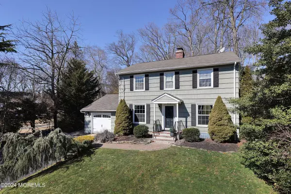 372 Navesink Avenue, Atlantic Highlands, NJ 07716