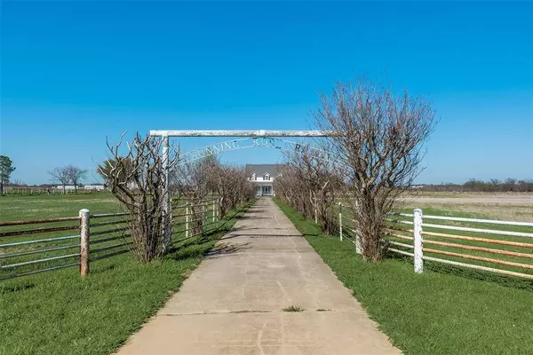 6700 Colquitt Road, Terrell, TX 75160