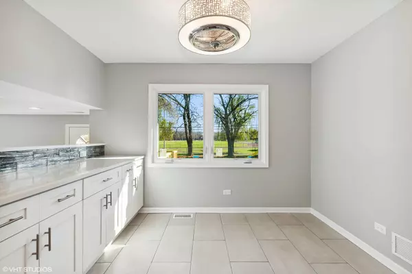 15919 Avalon Avenue, South Holland, IL 60473