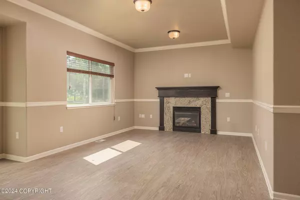 4781 W New Larkspur LOOP, Wasilla, AK 99623