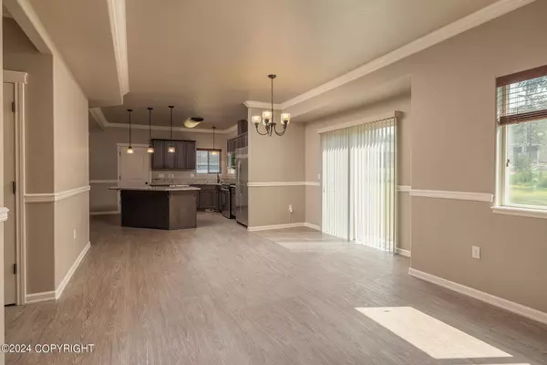 4781 W New Larkspur LOOP, Wasilla, AK 99623