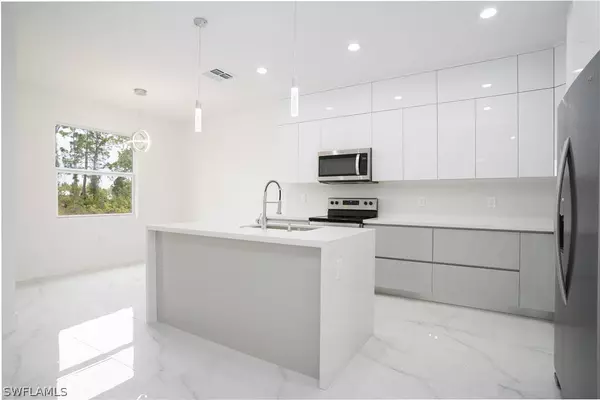 751 Newell ST E, Lehigh Acres, FL 33974