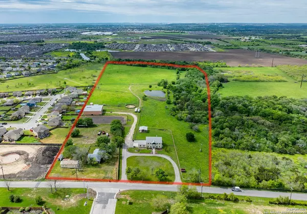 861 CONRADS LN, New Braunfels, TX 78130