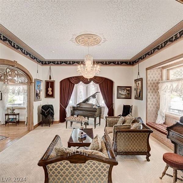 7067 Beverly Glen Avenue, Las Vegas, NV 89110