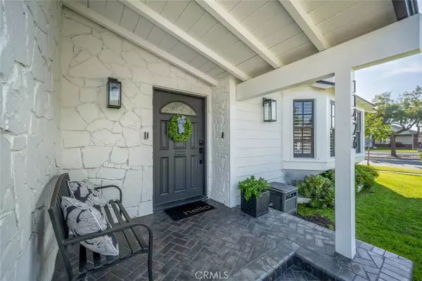 11426 Harrisburg RD, Los Alamitos, CA 90720