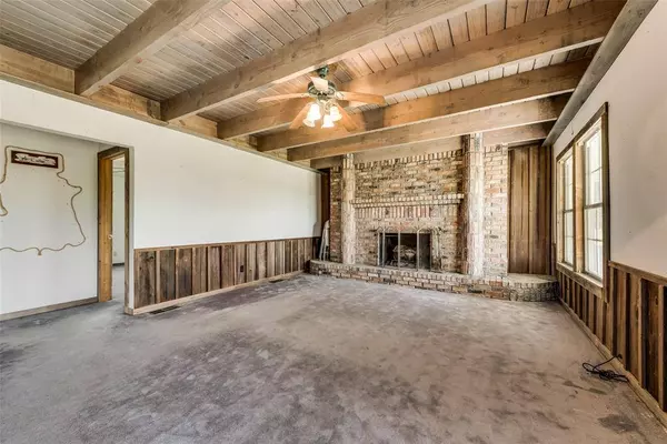 6700 Colquitt Road, Terrell, TX 75160