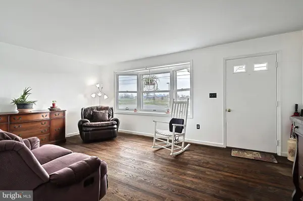 1745 PIONEER RD, Lancaster, PA 17602