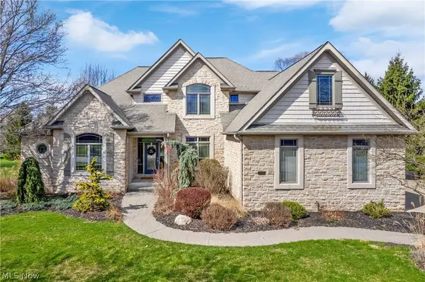 1585 Yorkshire SE, Canton, OH 44709