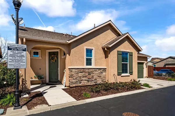 857 Castellona DR, Newman, CA 95360