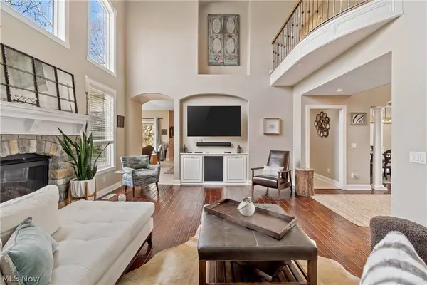 1585 Yorkshire SE, Canton, OH 44709