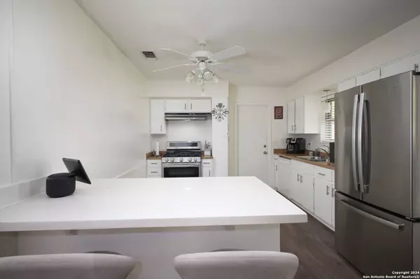 5843 Castle Run, San Antonio, TX 78218