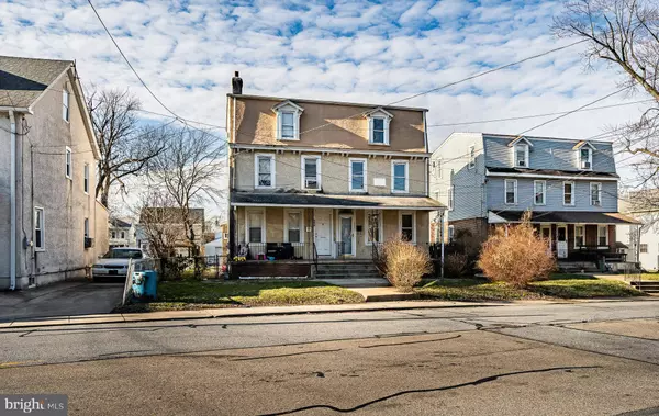 235 FAIRVIEW, Crum Lynne, PA 19022