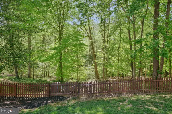 6608 LADYSLIPPER LN, Clifton, VA 20124