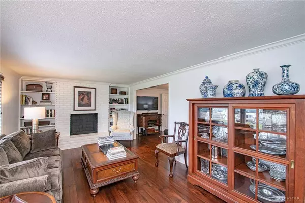 495 W Alex Bell Road, Dayton, OH 45459