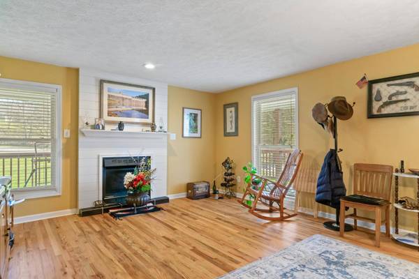 588 Shepherds PL, Galax, VA 24333