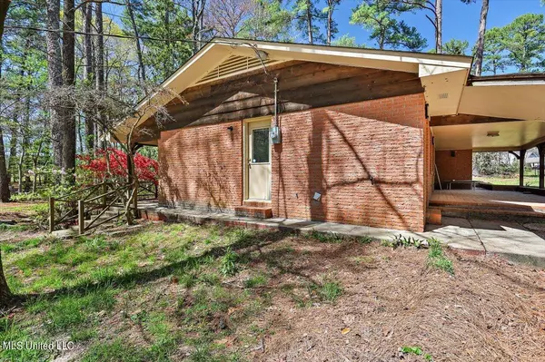 124 Ludlow Road, Pearl, MS 39208