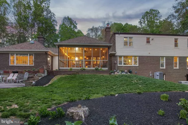 6608 LADYSLIPPER LN, Clifton, VA 20124