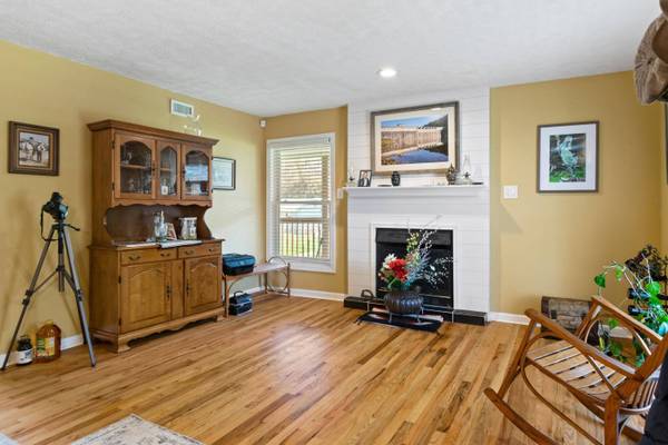 588 Shepherds PL, Galax, VA 24333