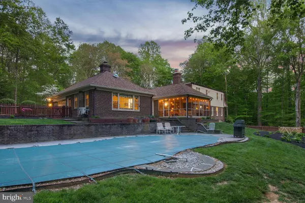 6608 LADYSLIPPER LN, Clifton, VA 20124