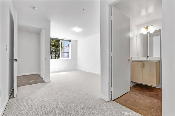 6583 W Manchester AVE, Los Angeles, CA 90045