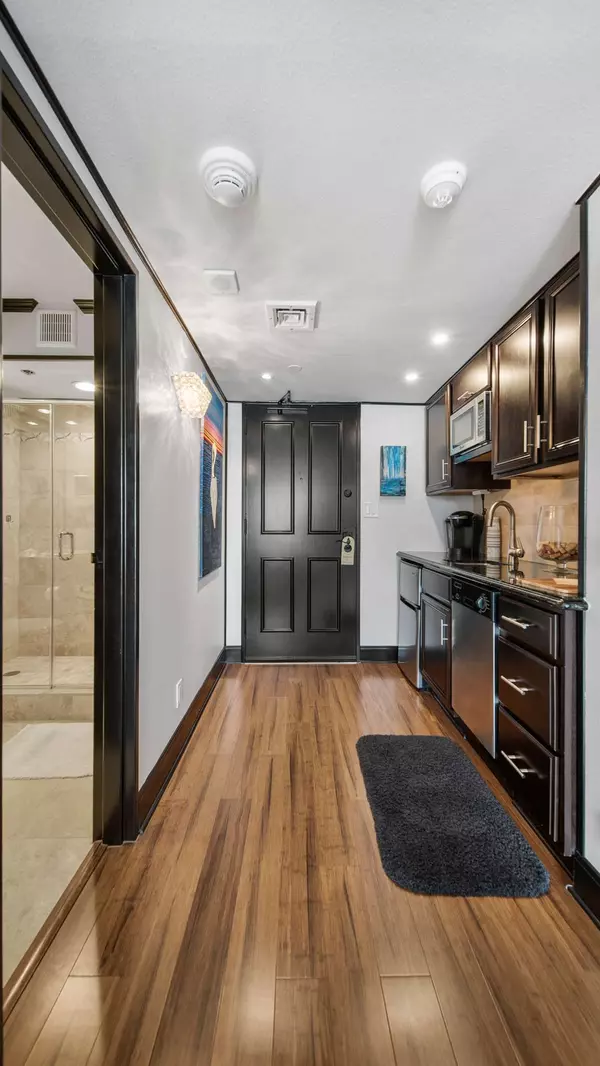 5220 Seawall Blvd #1232, Galveston, TX 77551