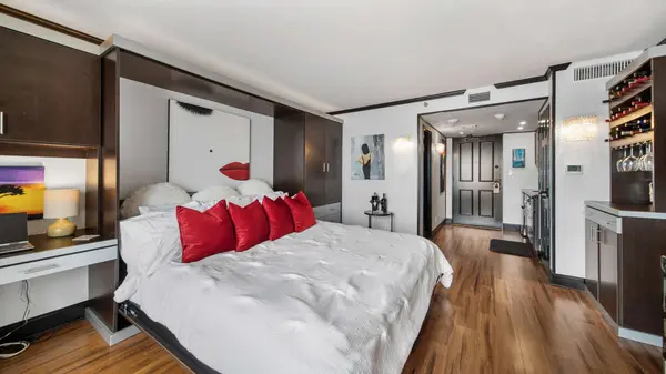 5220 Seawall Blvd #1232, Galveston, TX 77551