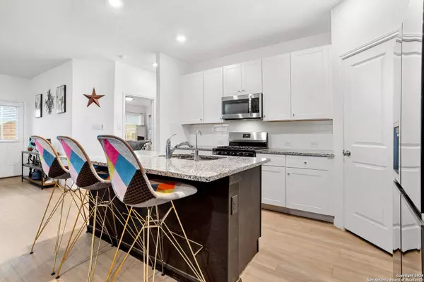 2918 SHORE LARK, New Braunfels, TX 78130