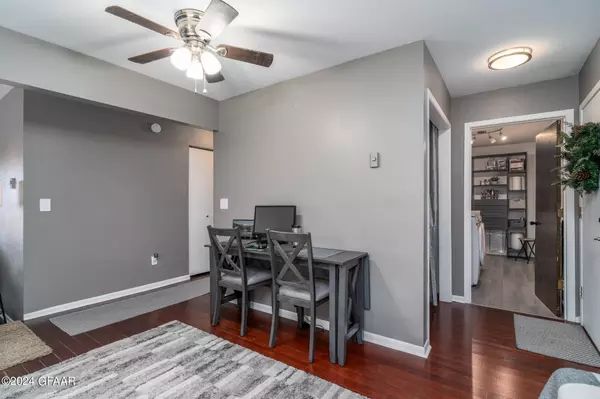 815 DUKE Drive #331, Grand Forks, ND 58201